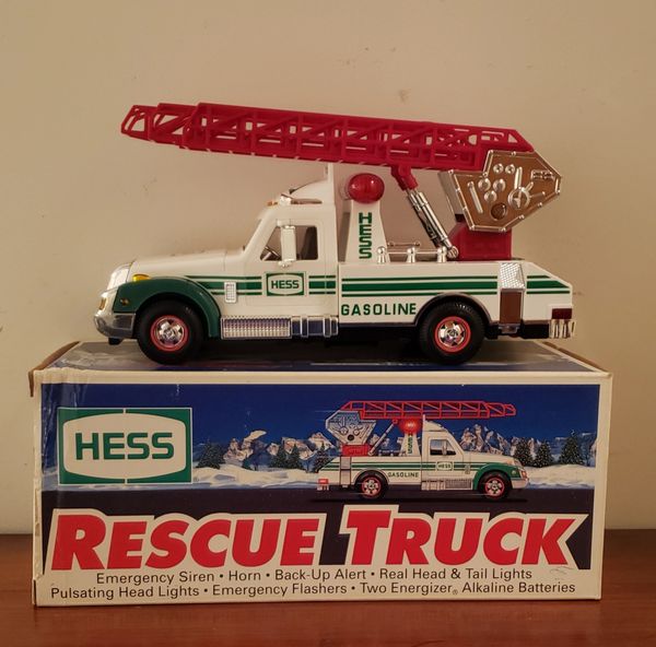 Hess best sale rescue truck