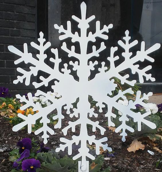 Large Metal 15 Snowflake Decoration Christmas Winter Ornament