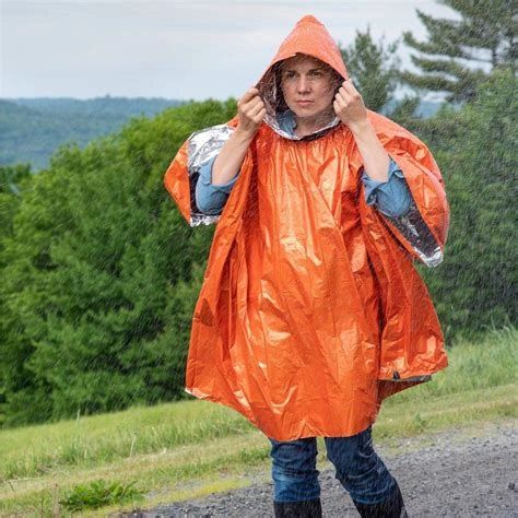 HEAT REFLECTIVE PONCHO by Adventure Medical