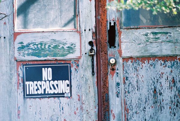 no trespassing