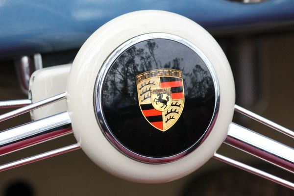 1956 Porsche Speedster steering wheel