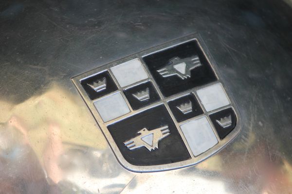 1952 Studebaker Champion emblem