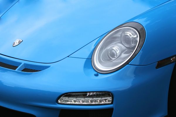 2010 Porsche GT3 headlight