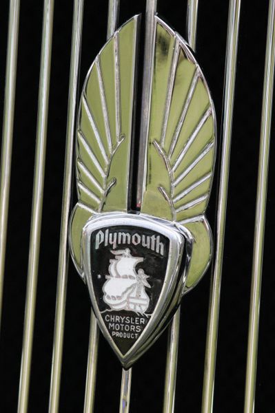 1934 Plymouth PE Deluxe Business Coupe grille emblem