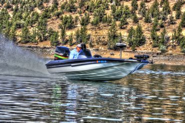 Columbia River Bassmasters fishing at Prineville Reservoir, Oregon.