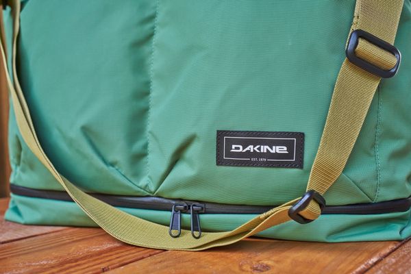 DAKINE VERGE WEEKENDER TOTE 34 LITRE - DARK IVY | Just 1 More Bag