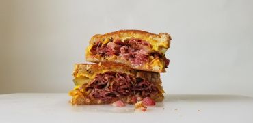 pastrami melt sandich