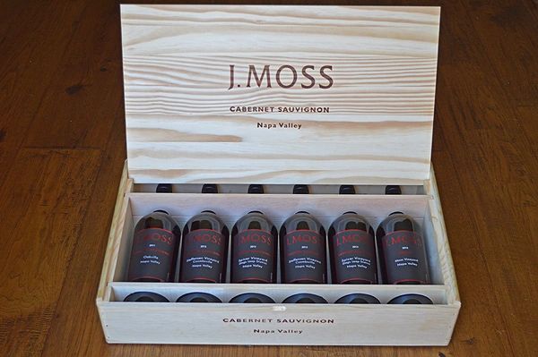 J. Moss 6 - Bottle Wooden Gift Box