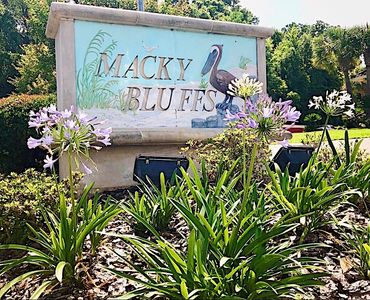 hoa management 
association management
homeowners association management
pensacola
community mgmt