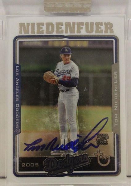 2005 TOPPS Tom Niedenfuer Certified Authentic Autograph Issue
