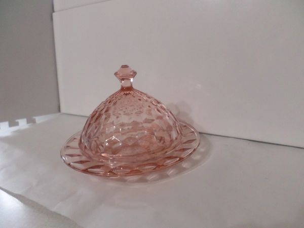 Jeannette Pink Depression Glass Cube Pattern Round Covered Butter Dish