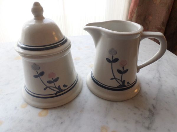 Windsong Vintage Creamer & Sugar Bowl with Lid by Pfaltzgraff