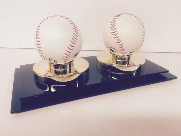 Baseball display case with double ball on gold risers