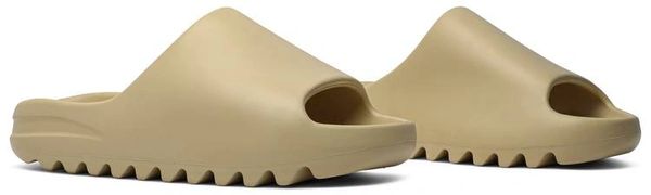 Yeezy Slides 'Desert Sand'