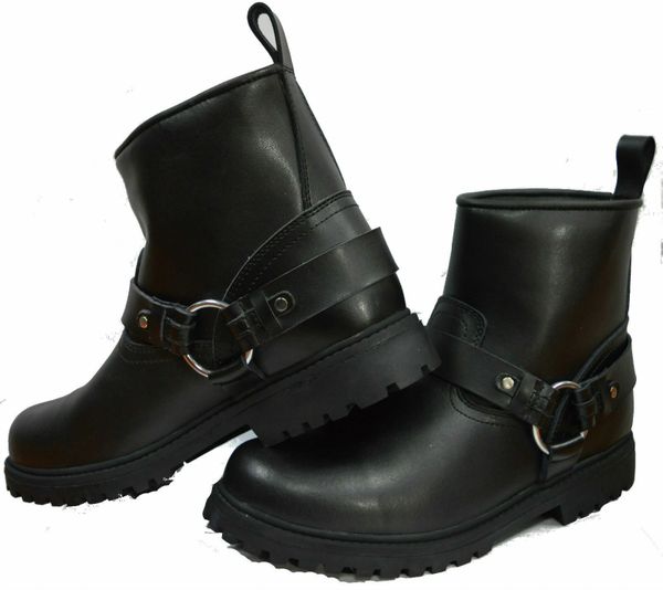 Short hot sale leather boots