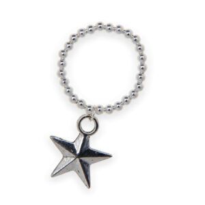 Lined star ring