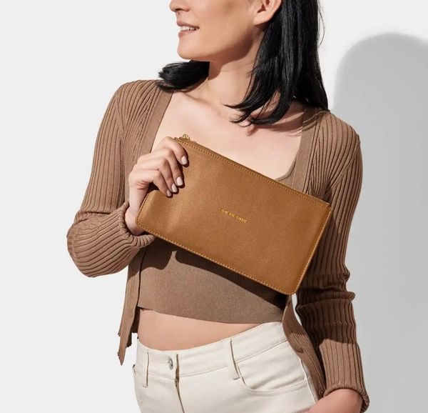 Slim Perfect Pouch - 'Oh so Chic' in Tan