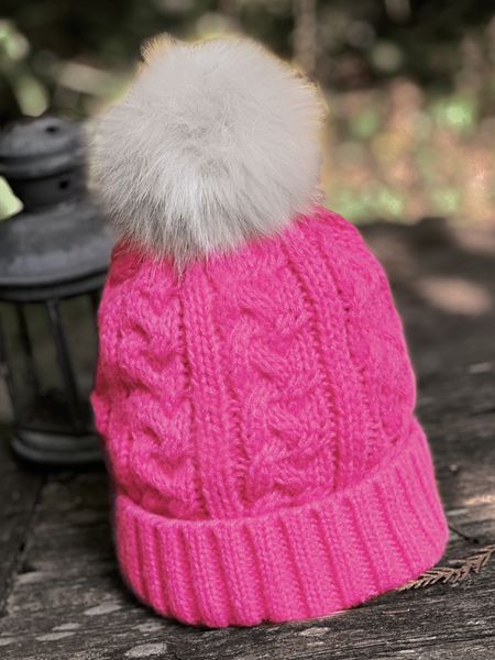 Super Soft Cable Knit W/F.Fur Pom Pom - Pink/Grey