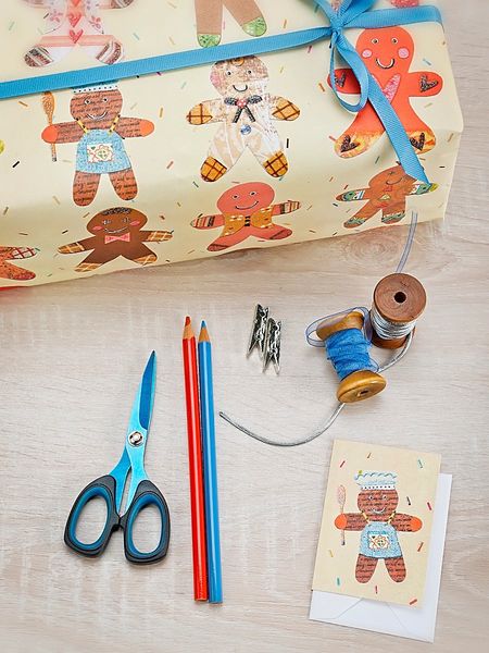 Gingerbread Men Gift Wrap