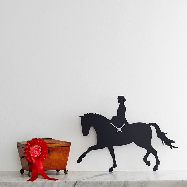 Dressage Waggy Tail Clock