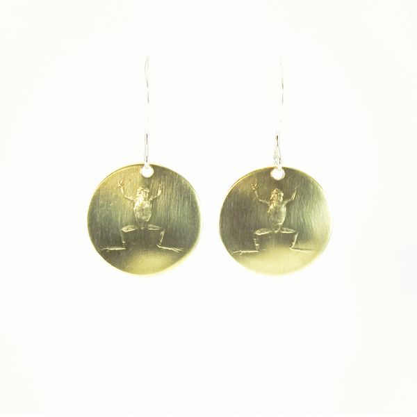 Frog Earring 3 Brass