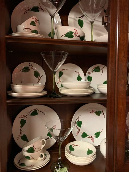 ALL SOLD--Blue Ridge Pottery Ivy China 5 pc Place Setting