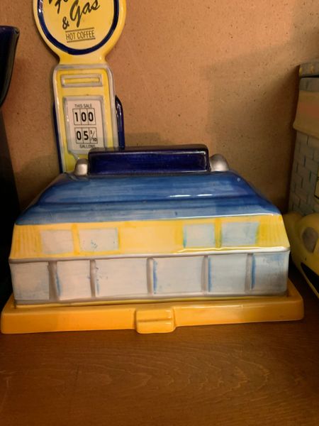 SOLF--OCI Diner Covered Butter Dish