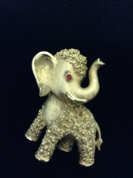 Vintage Trifari Elephant Goldtone Brooch