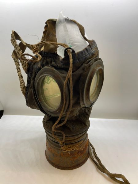 Original WW1 German Leder Gas Mask With Can (Named) | FrogSacks