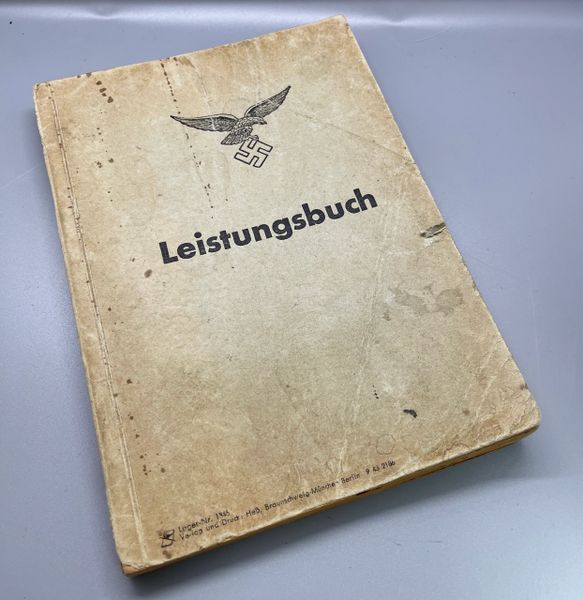 Original WWII German Leistingsbuch