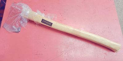 Hand wood Axe (1250g)