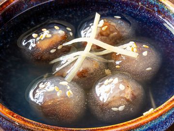 chè bột lọc, chè bột lọc heo quay, chè bột lọc thịt quay, bột lọc heo quay huế, chè bột lọc huế