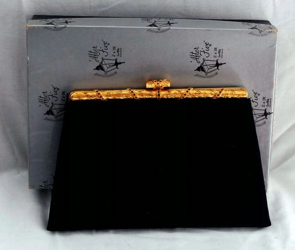 After five hot sale vintage purse