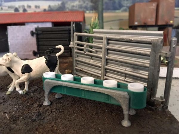 Calf Bucket Feeder 1 32 Scale Prod Code Min025 Hlt Miniatures