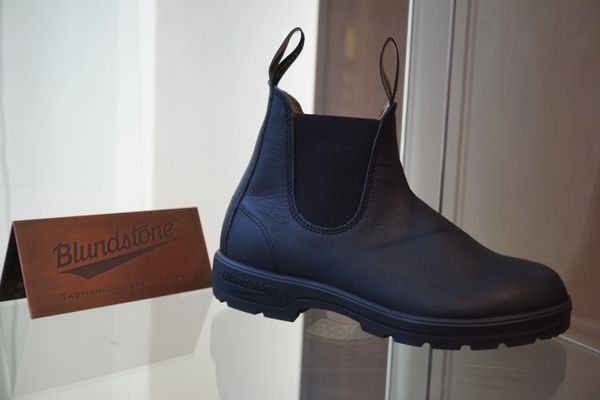 blundstone in stores