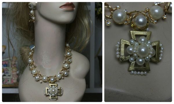 1417 Madam Coco Massive Pearl Gold Plated Cross Necklace Set