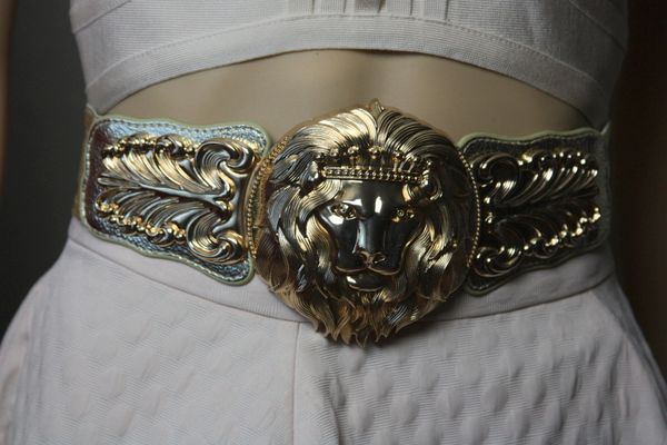 SOLD! 1674 Baroque Massive Gold Tone Lion Head Waist Belt