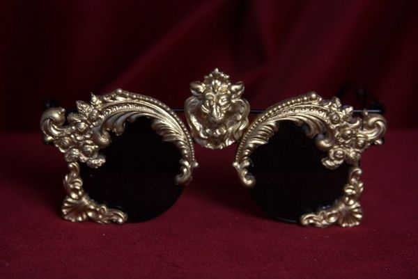 Sold!1702 Baroque Embellished Lion Sunglasses