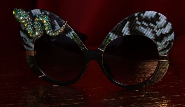 SOLD!1872 Trendy Oversized Crystal Snake Sunglasses