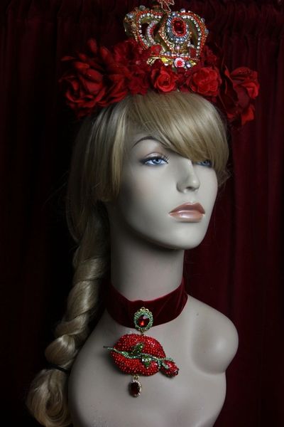 SOLD! 1887 Set Of Red Huge Crystal Lips Rose Velvet Choker+ Earrings