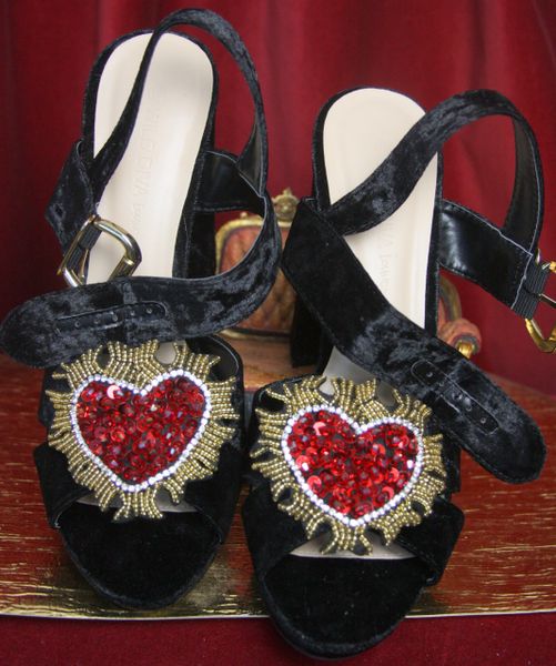 SOLD! 3298 Baroque Velvet Heart Applique Embellished Sandals Us10