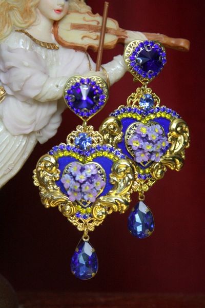 SOLD! 3357 Total Baroque Hydrangea Blue Heart Earrings Studs