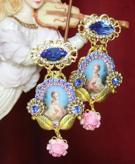 SOLD! 3399 Young Marie Antoinette Rose Elegant Earrings Studs