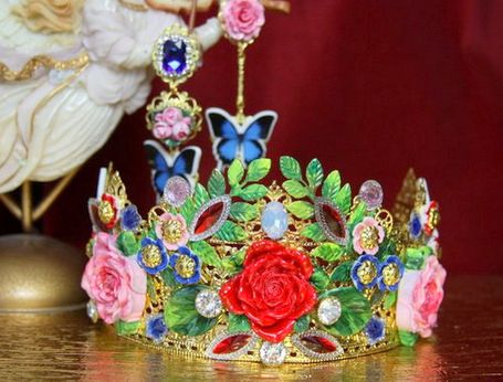 SOLD! 3518 Spring 2018 Set Of Runway Baroque Hand Painted Vivid Garden Butterflies Crown+ Earrings