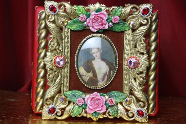 SOLD! 3587 Hand Painted Victorian Cameo Frame Roses Vintage Style Handbag Trunk