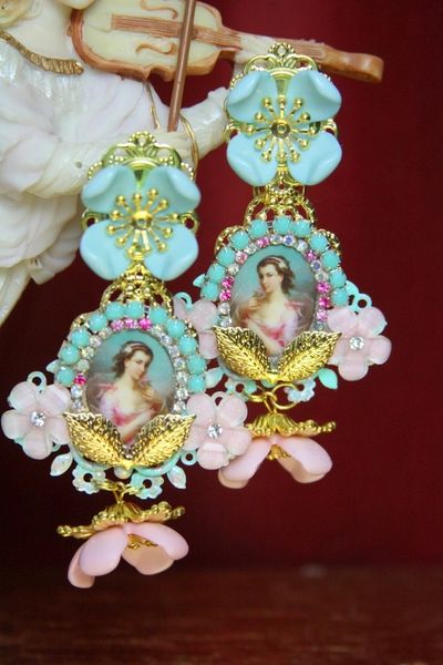 SOLD! 3657 Victorian Lady Cameo Dangle Flowerst Earrings Studs