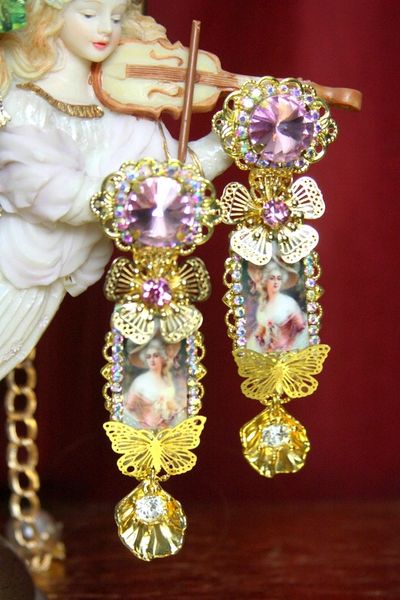 SOLD! 3670 Victorian Lady Cameo Gold Flowers Earrings Studs