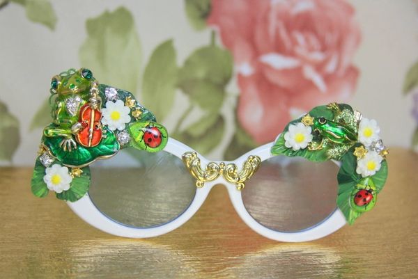 SOLD! 4048 Art Nouveau Adorable Frogs Hand Painted Embellished Sunglasses