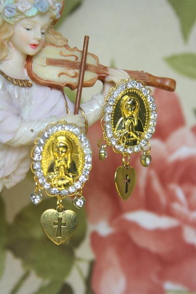 SOLD! 4064 Virgin Mary Madonna Gold Tone Metal Earrings Studs