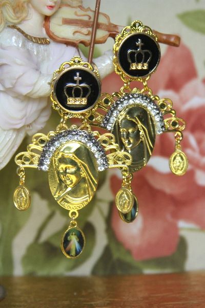 SOLD! 4070 Virgin Mary Madonna Gold Tone Metal Earrings Studs